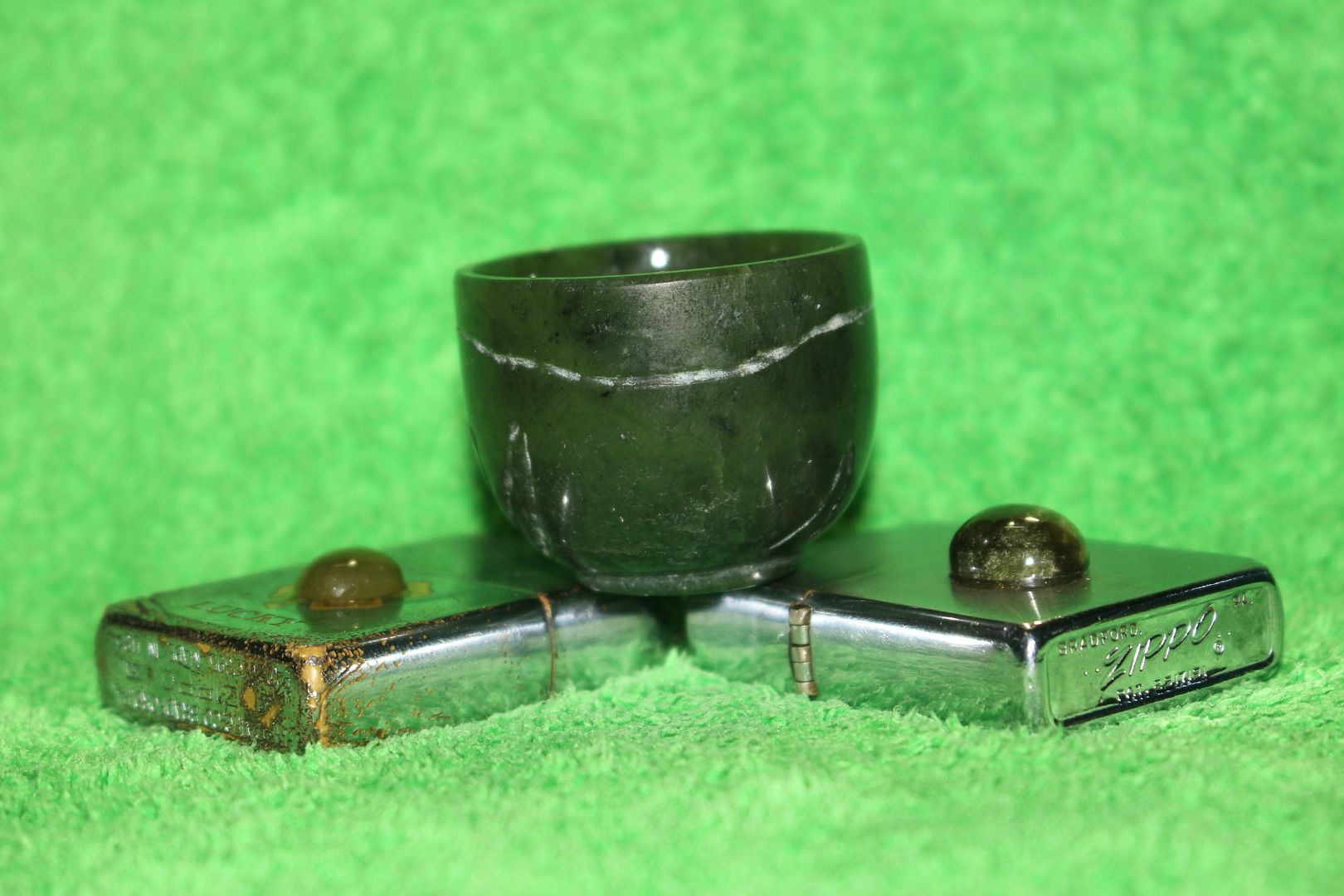 Hàng sưu tầm độc dược bảng A chỉ có 1 món duy nhất: Ly đá Phật Ngọc - Ngọc Bích (Nephrite) - 7