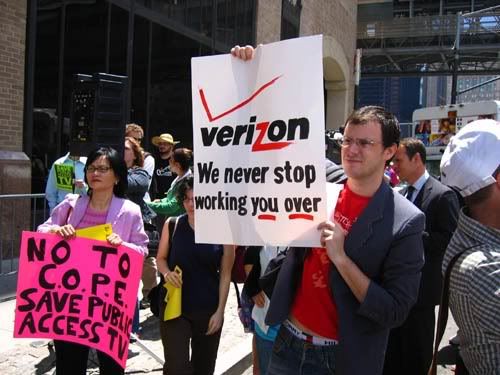verizon20protest.jpg