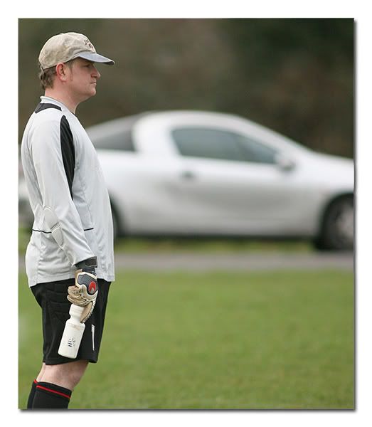 IMAGE: http://i126.photobucket.com/albums/p111/peteunicom/AFC%20Bohemia/UNi_PT_AFCvsMiners3.jpg