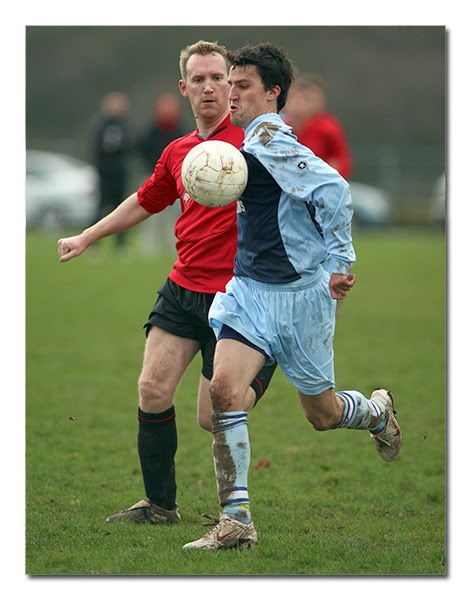 IMAGE: http://i126.photobucket.com/albums/p111/peteunicom/AFC%20Bohemia/UNi_PT_AFCvsMiners9.jpg