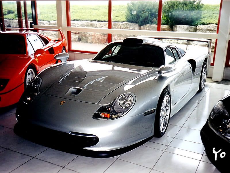 Porsche-911-GT1-argent_2.jpg