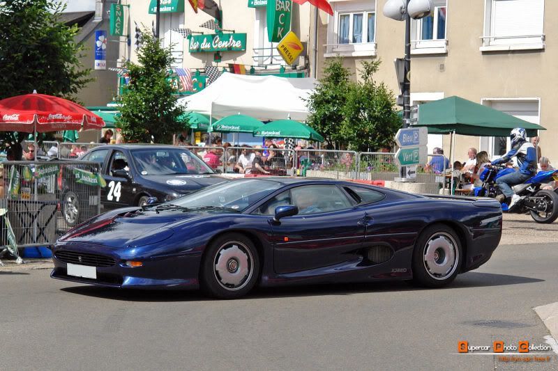 06_XJ220.jpg