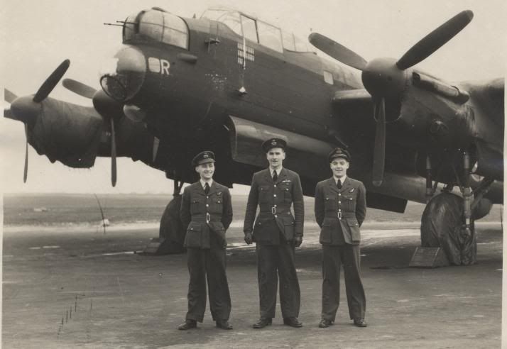 Lancastercrew001.jpg