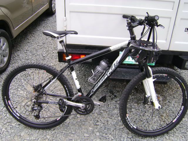 Vision Pursuit frame, Suntour XCR fork at 2010 Shimano DEORE group set