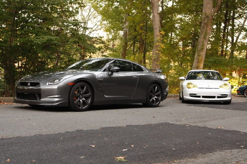 IMAGE: http://i126.photobucket.com/albums/p115/cdubya_album/GTR%20and%20GT3%20Pictures/_MG_6649.jpg