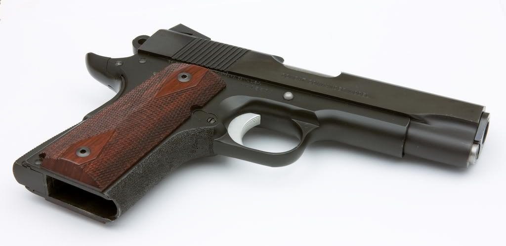 IMAGE: http://i126.photobucket.com/albums/p83/45government/FSGUN/cdnovac.jpg