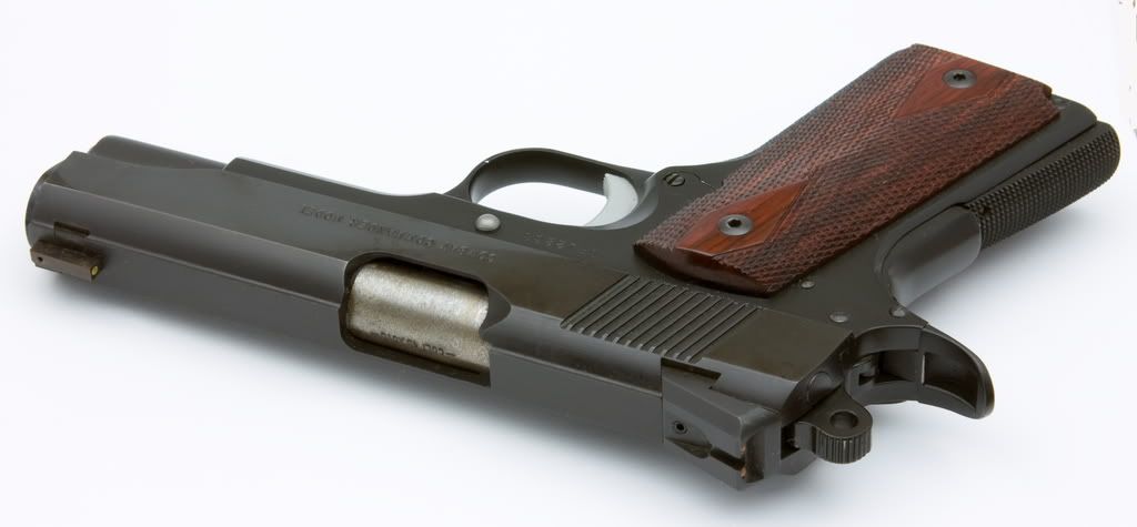 IMAGE: http://i126.photobucket.com/albums/p83/45government/FSGUN/cdnovac3.jpg