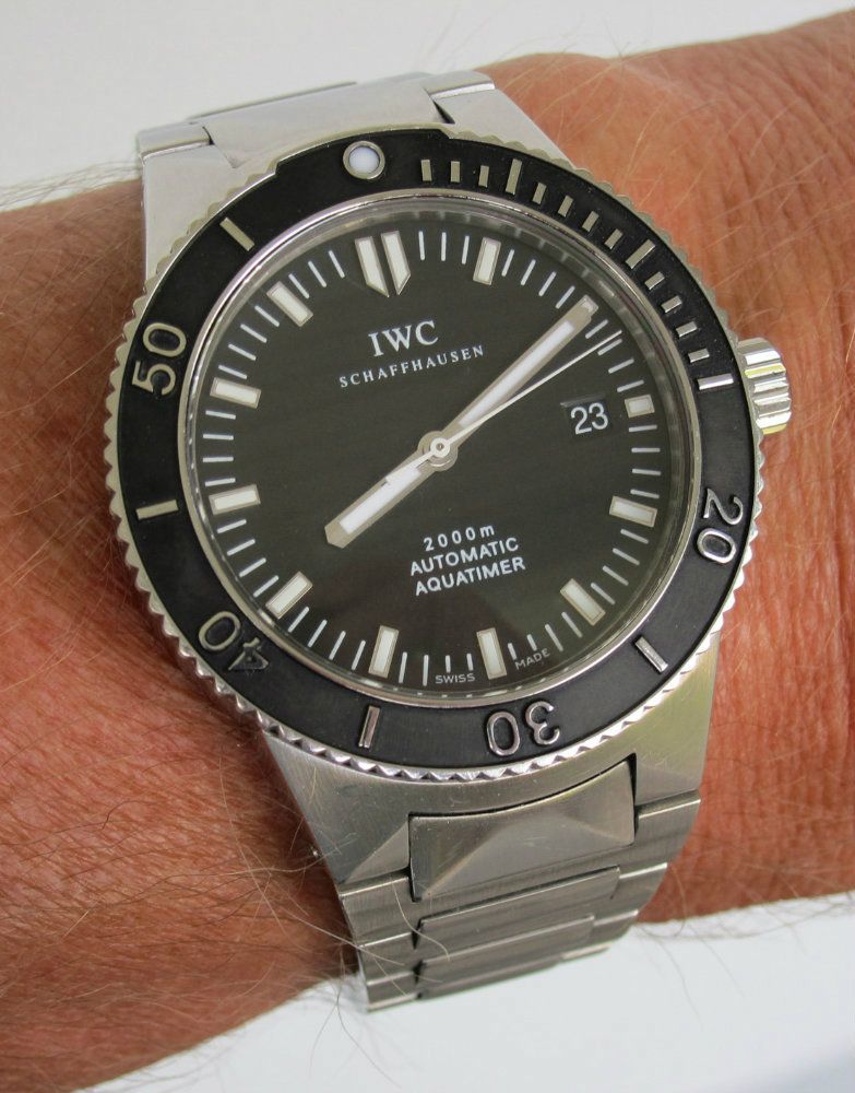 i126.photobucket.com/albums/p89/jksoegaard/IWC%20Aquatimer/IWC3536smallTZ-1.jpg