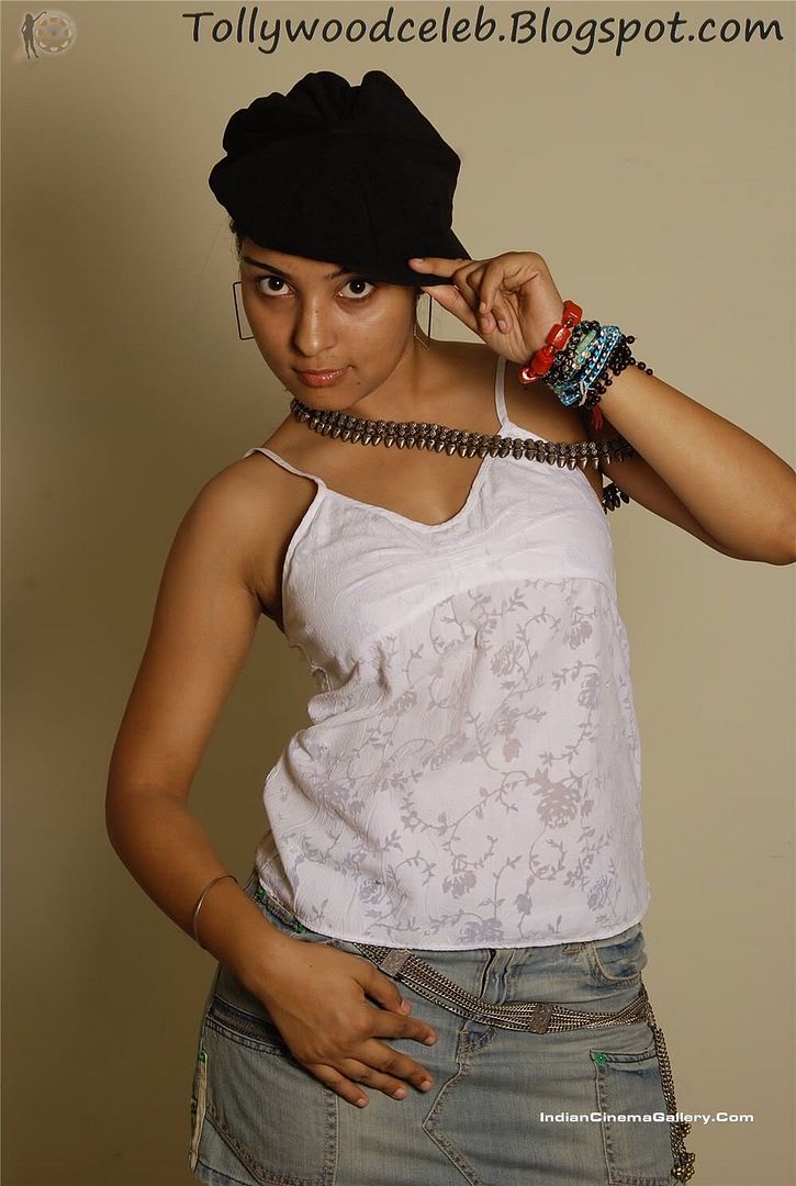 Anshu Armpit Show