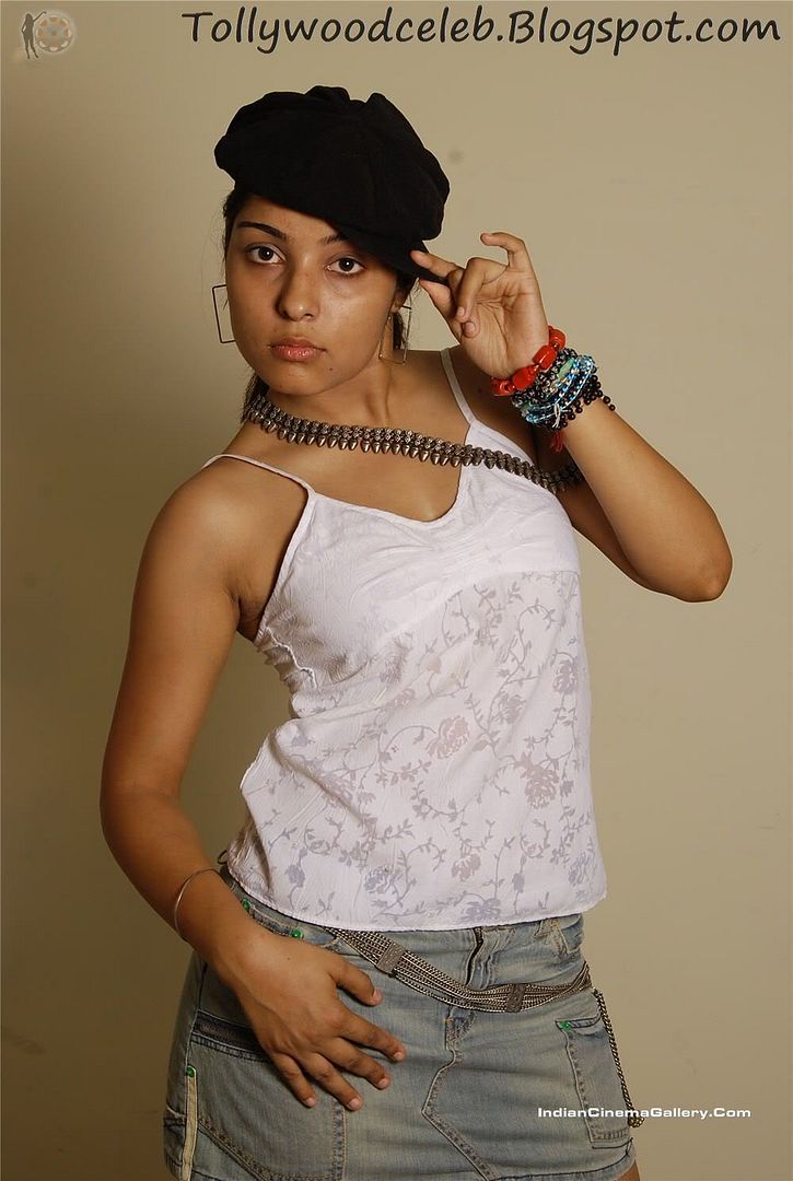 Anshu Armpit Show