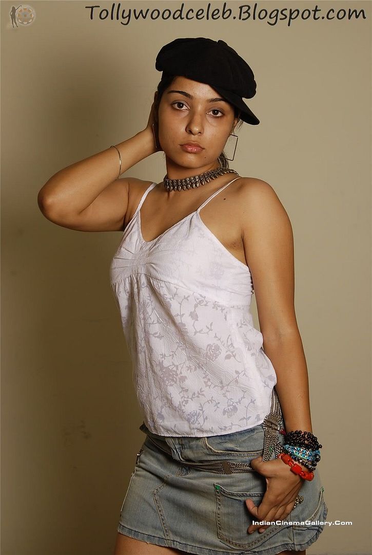 Anshu Armpit Show