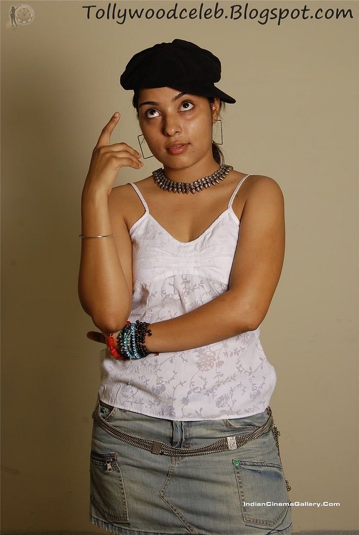 Anshu Armpit Show