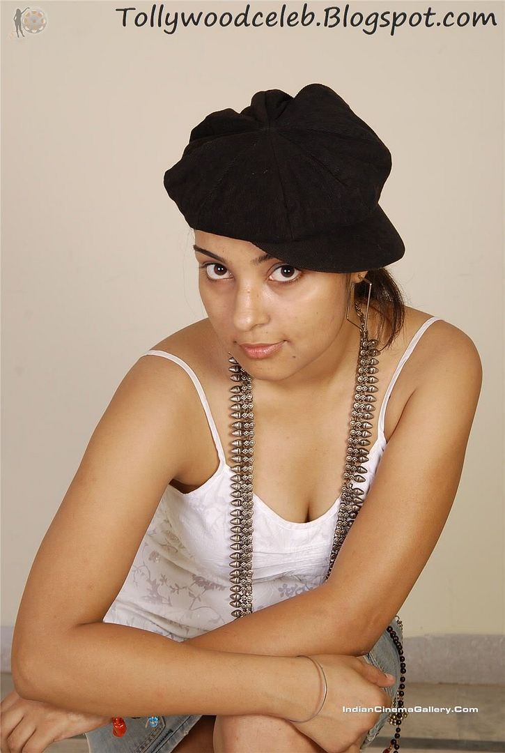 Anshu Armpit Show