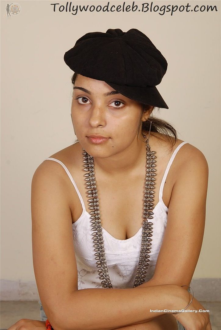Anshu Armpit Show