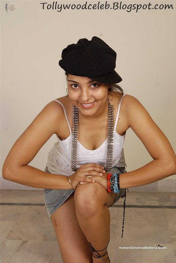 Anshu Armpit Show