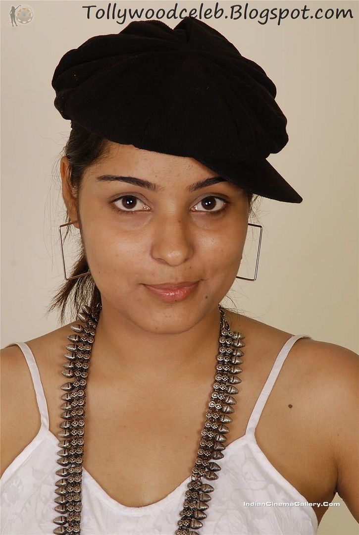 Anshu Armpit Show