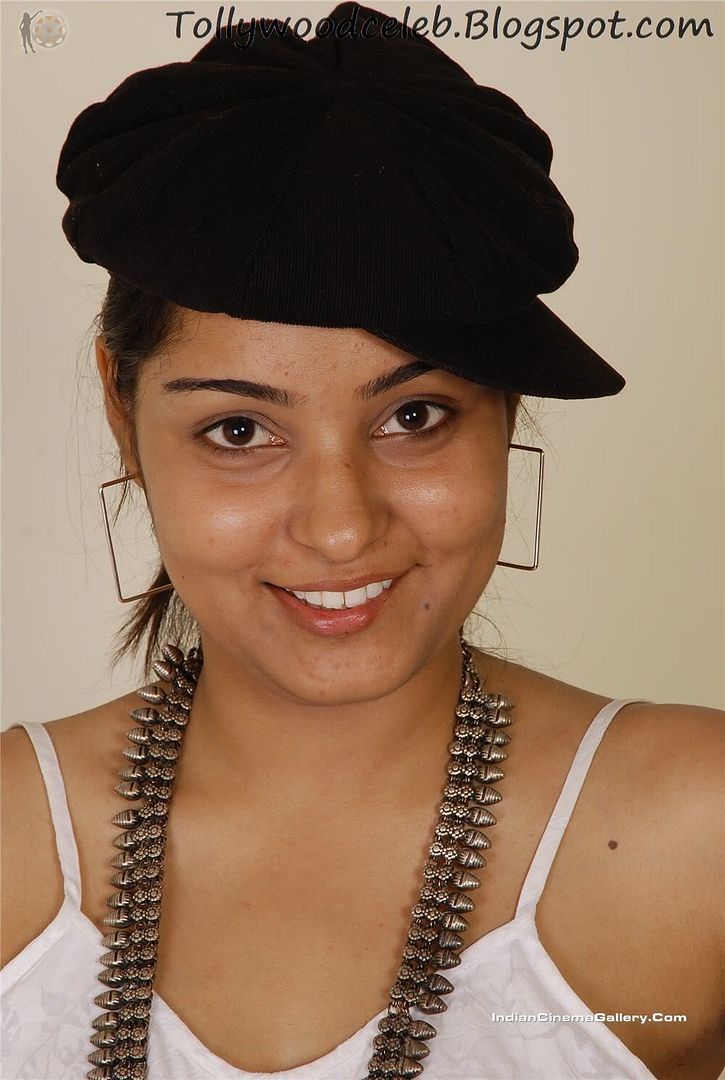 Anshu Armpit Show