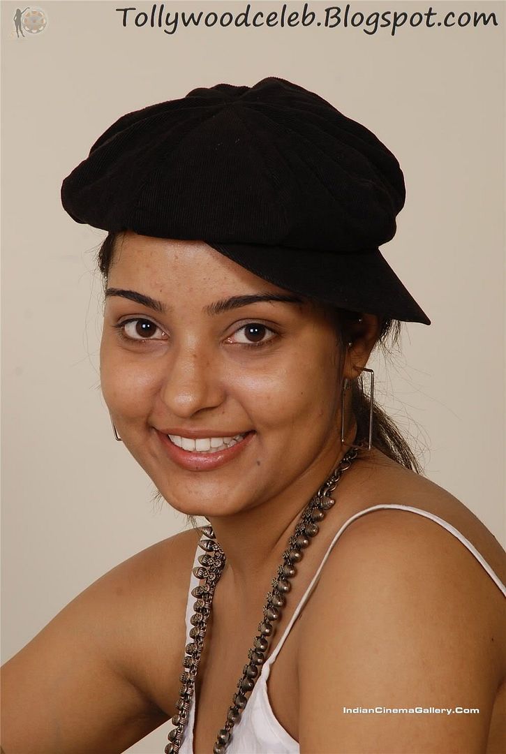 Anshu Armpit Show