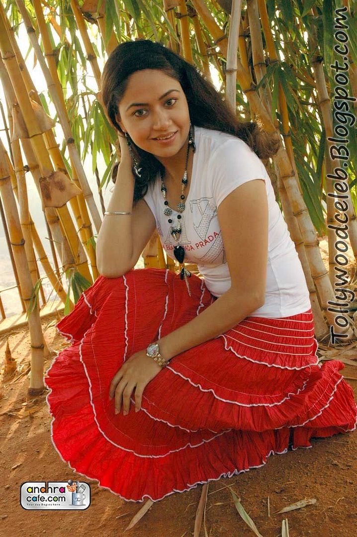 Anu Poorva Armpit Show