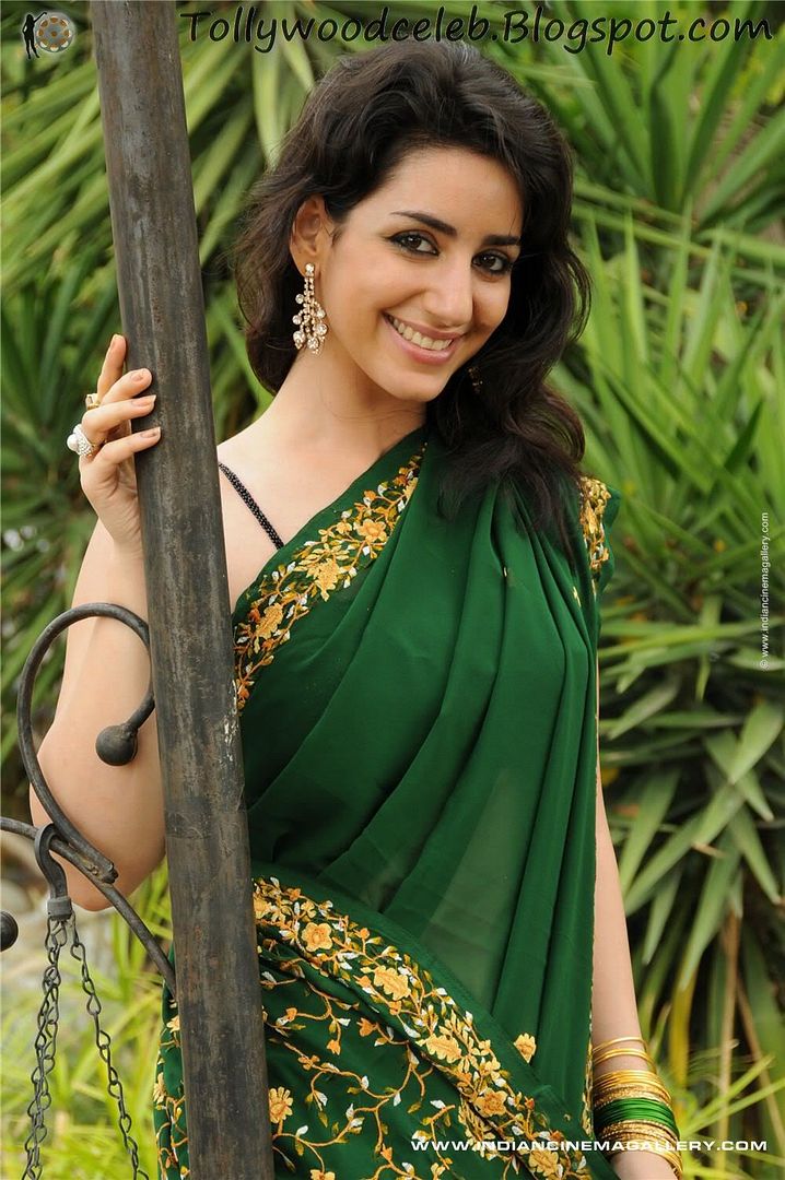 Kriya Hot Navel & Armpit Show
