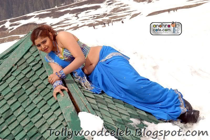 Sajitha Beti Armpit Show