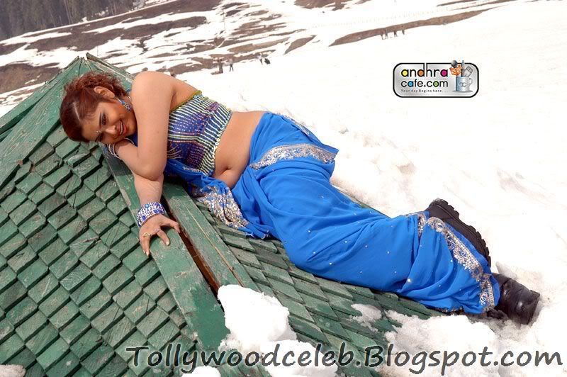 Sajitha Beti Armpit Show